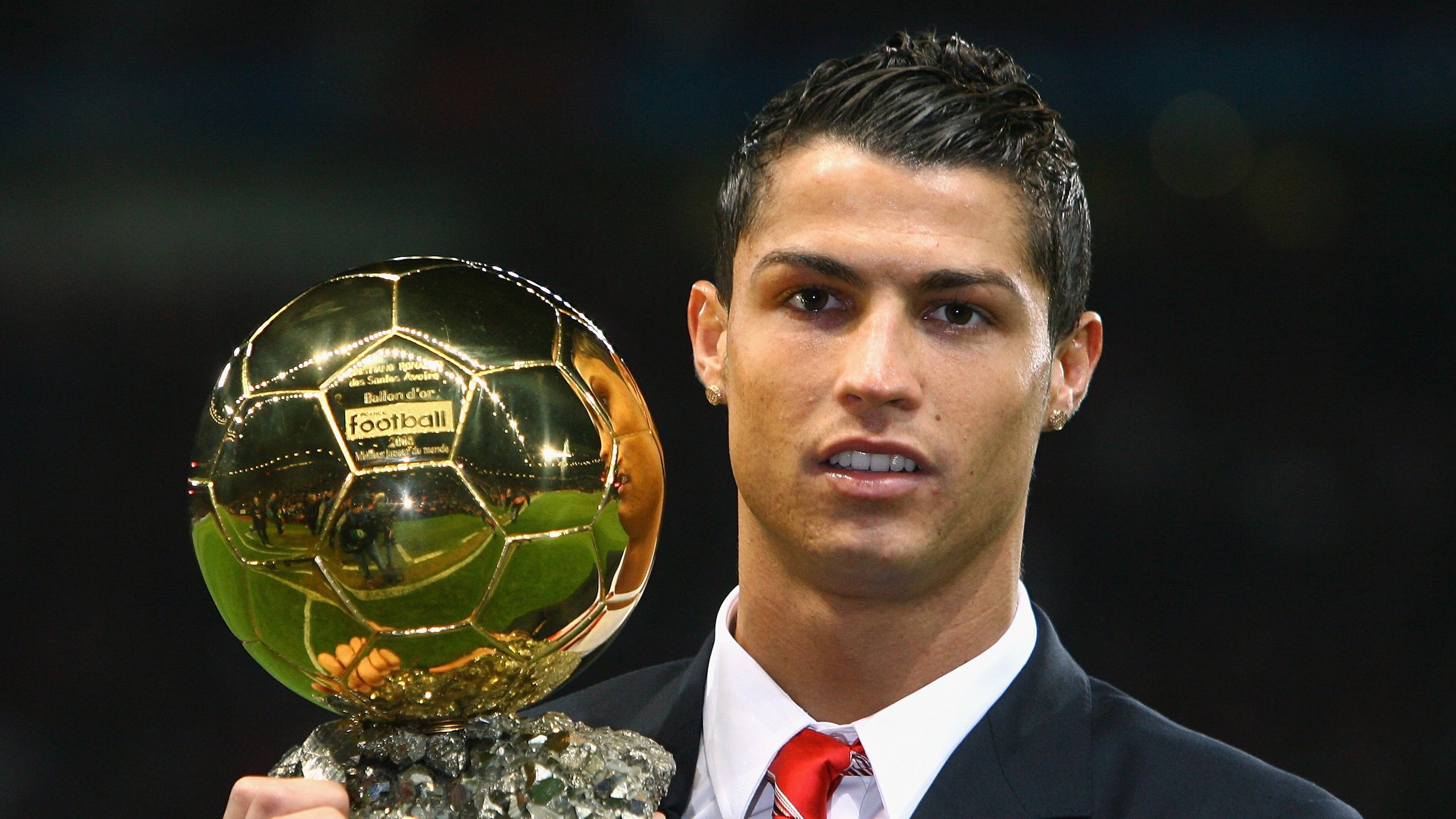 中国体操少年锦标赛男团冠军花落广东 未来之星备受期待，体操少年训练